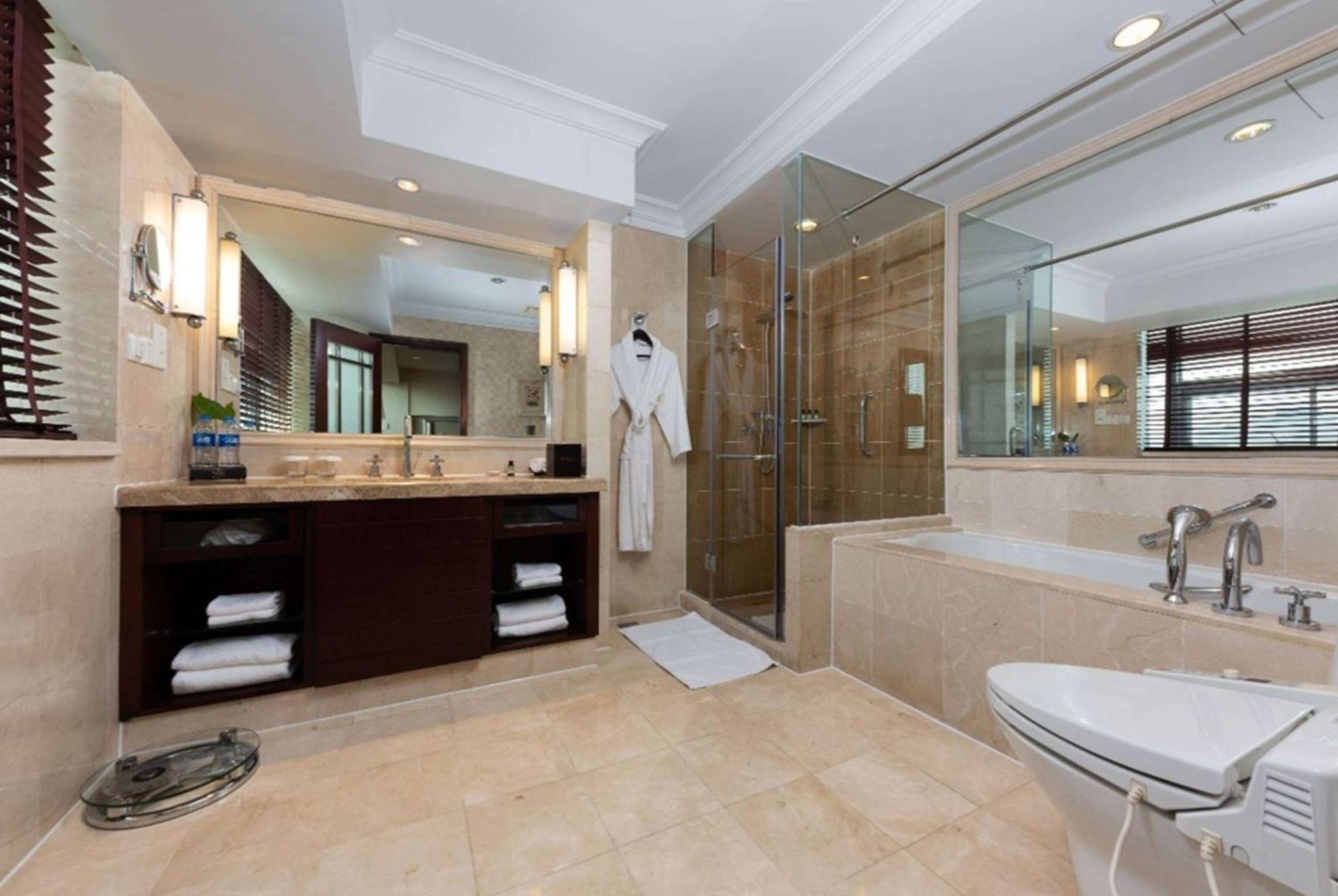 Ramada Plaza Optics Valley Hotel Γουχάν Εξωτερικό φωτογραφία