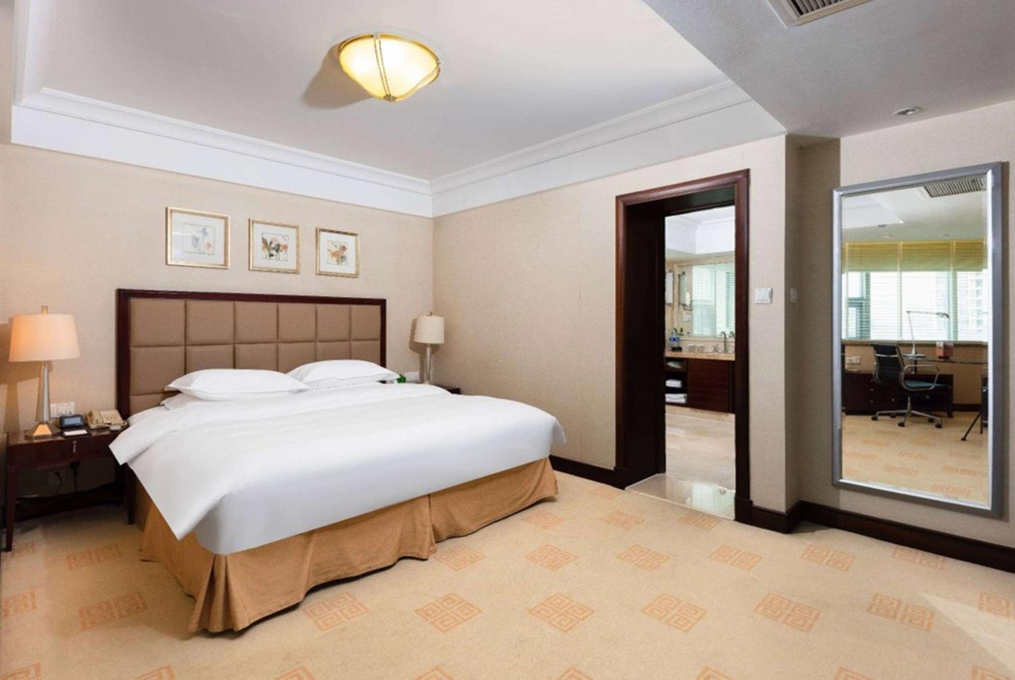 Ramada Plaza Optics Valley Hotel Γουχάν Εξωτερικό φωτογραφία